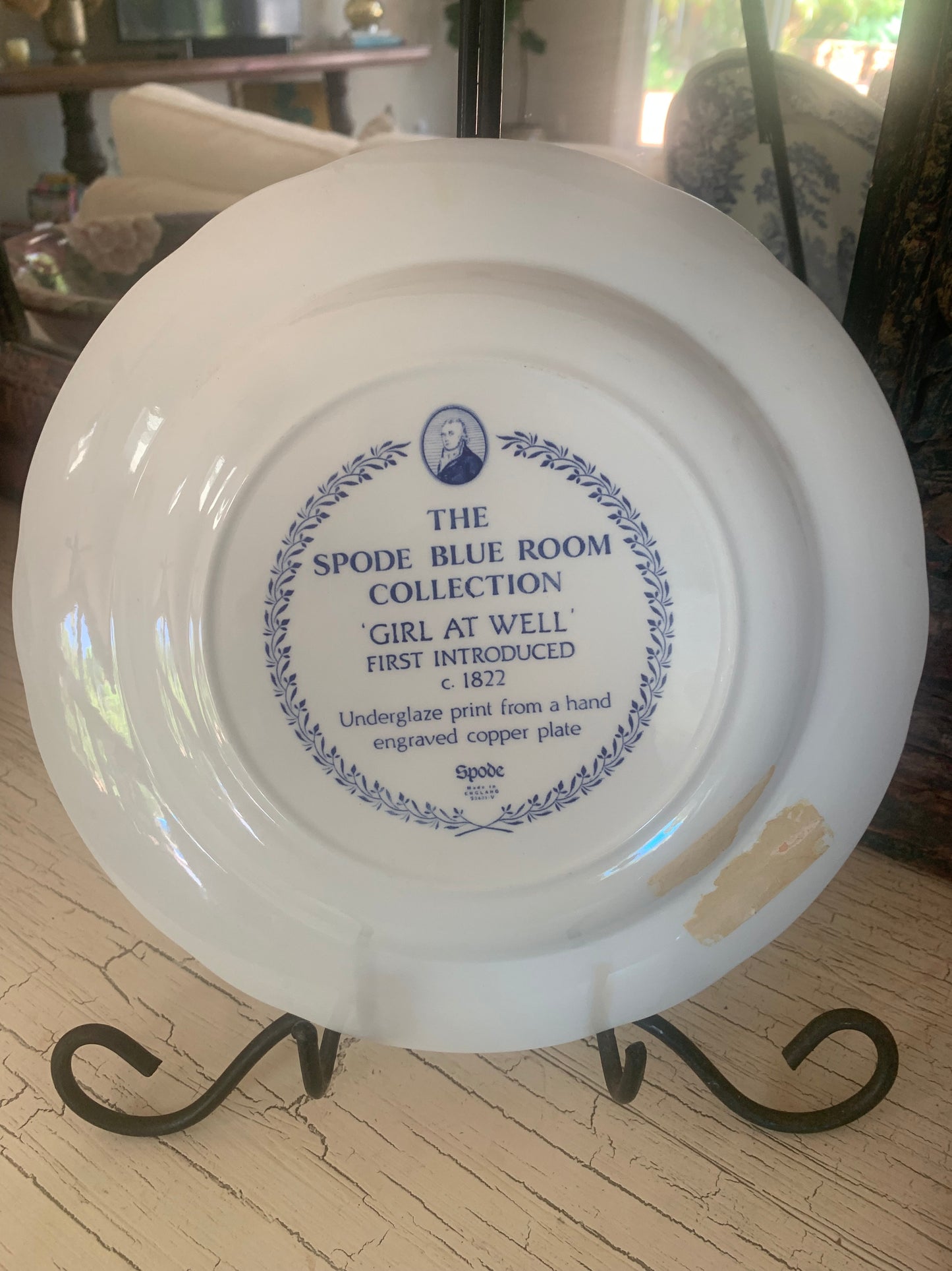 Spode Dinner Plate, Girl at Well , the Spode Blue Room Collection