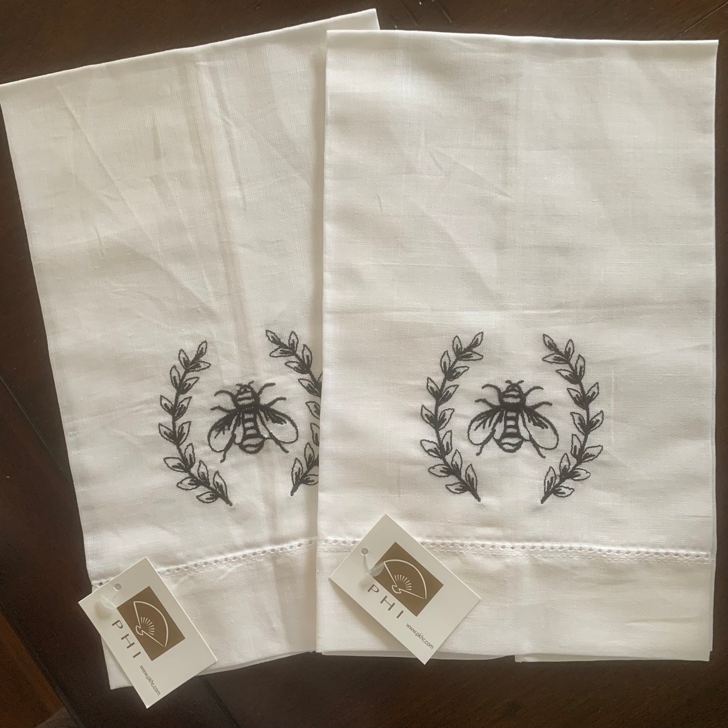 French Bees Cotton Linen Display, Finger Towels - Set of 2