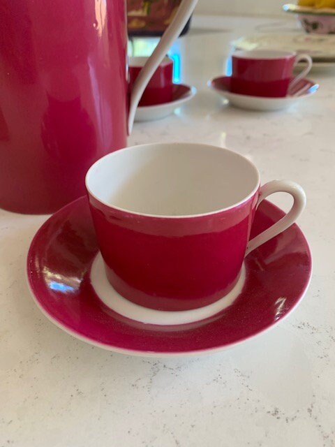 Limoges Mid-Century Modern Teapot with Matching Teacups and Saucers