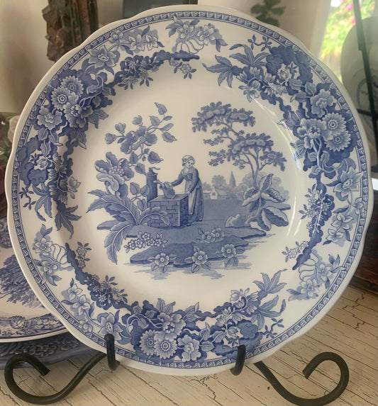 Spode Dinner Plate, Girl at Well , the Spode Blue Room Collection