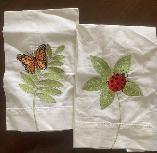 Set of Two Embroidered Nature  Display/Hand Towels